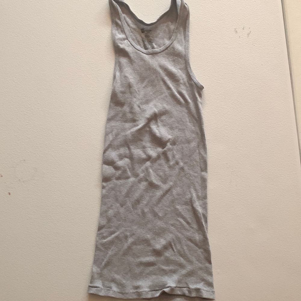Gray men’s small wife beater tank top